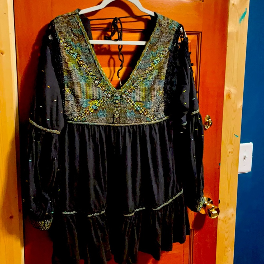 New w out tags free people blouse! Never worn.